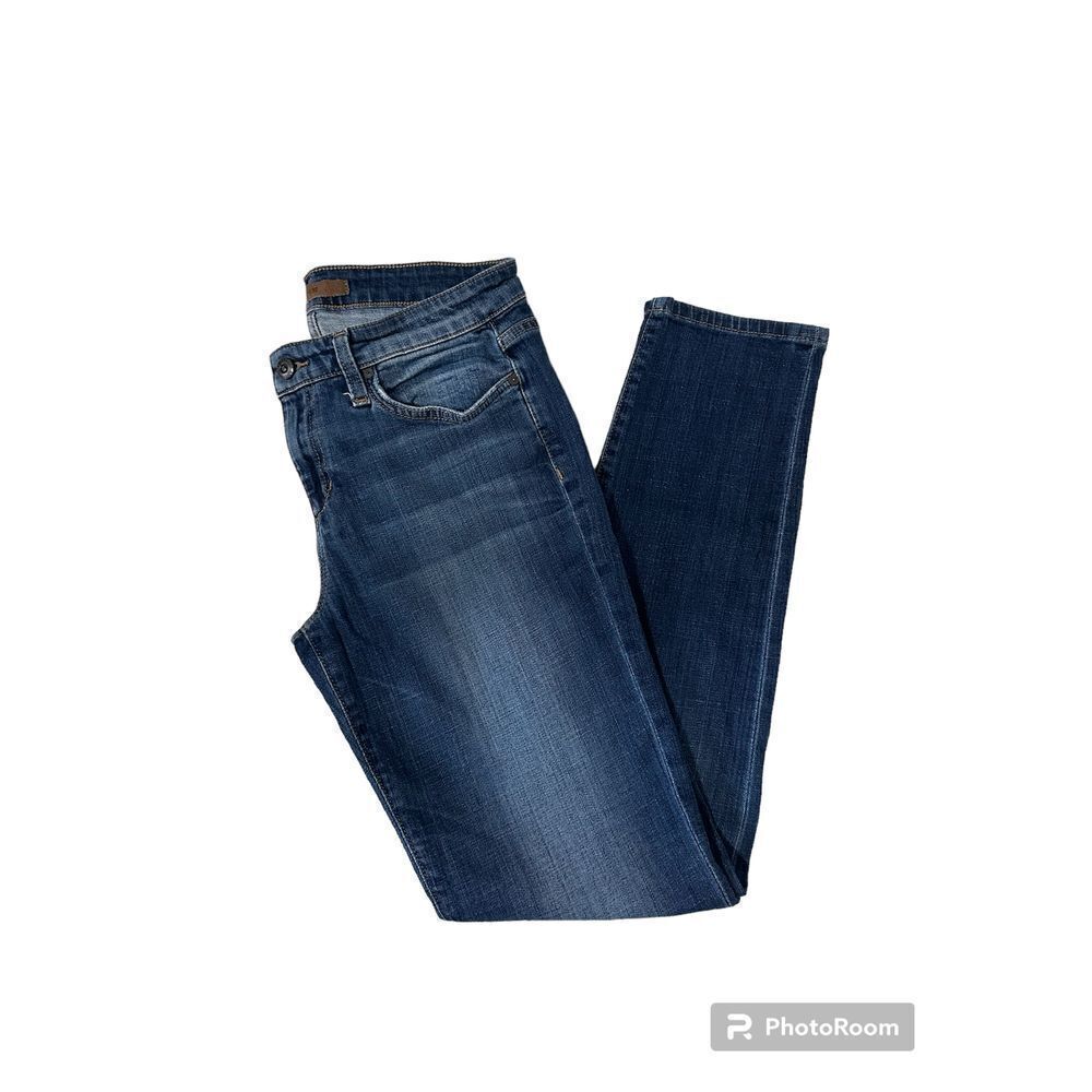 Joe's Jeans 1971 Vintage Reserve Straight Ankle. Size 28.